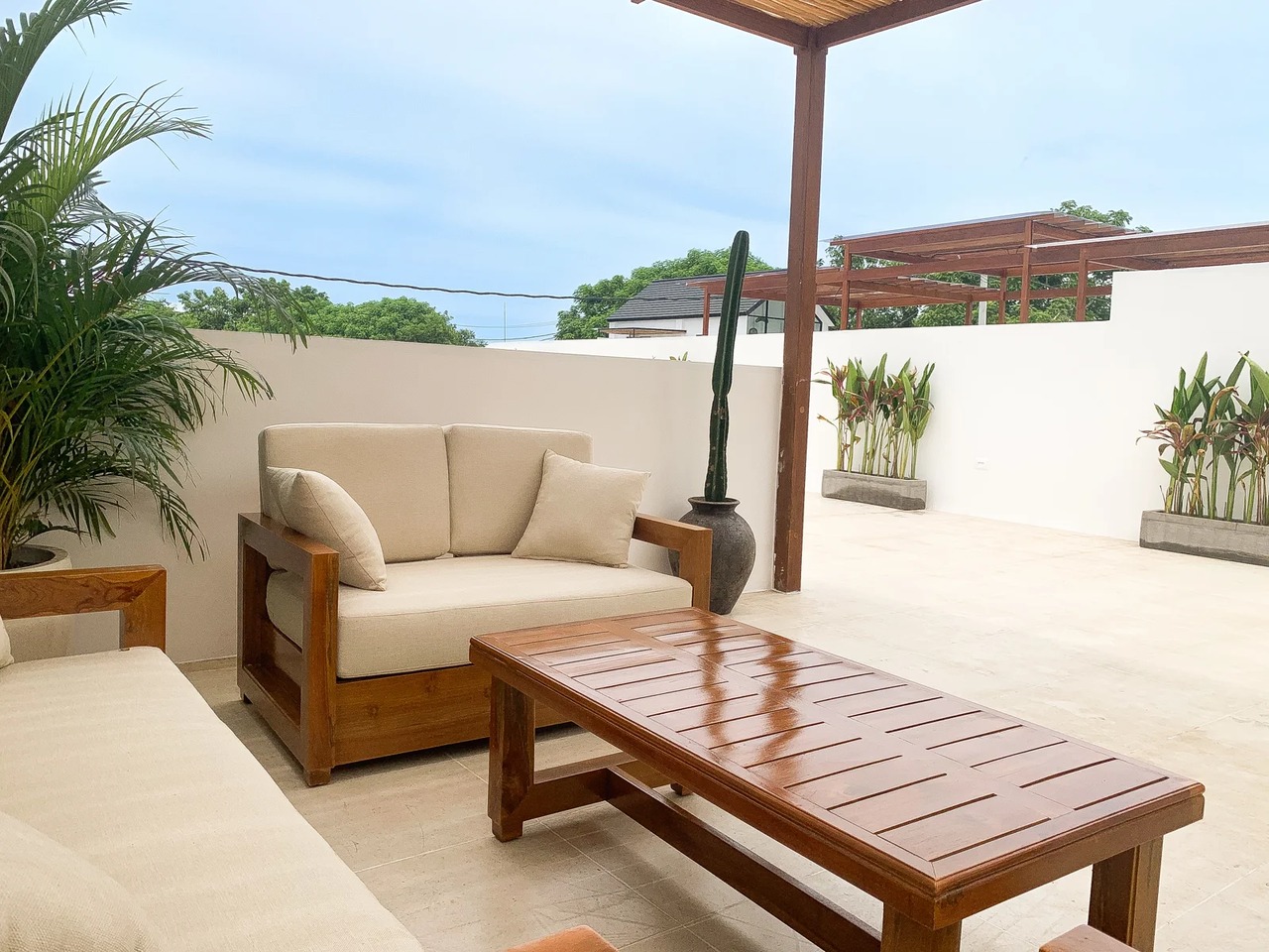 Elegant 2BR Mediterranean Villa w/ Roof