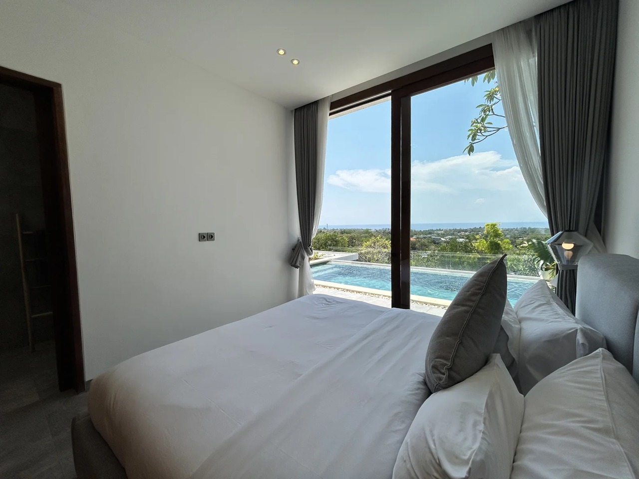 Luxury 2BR Villa w/ Panaramic Ocean View