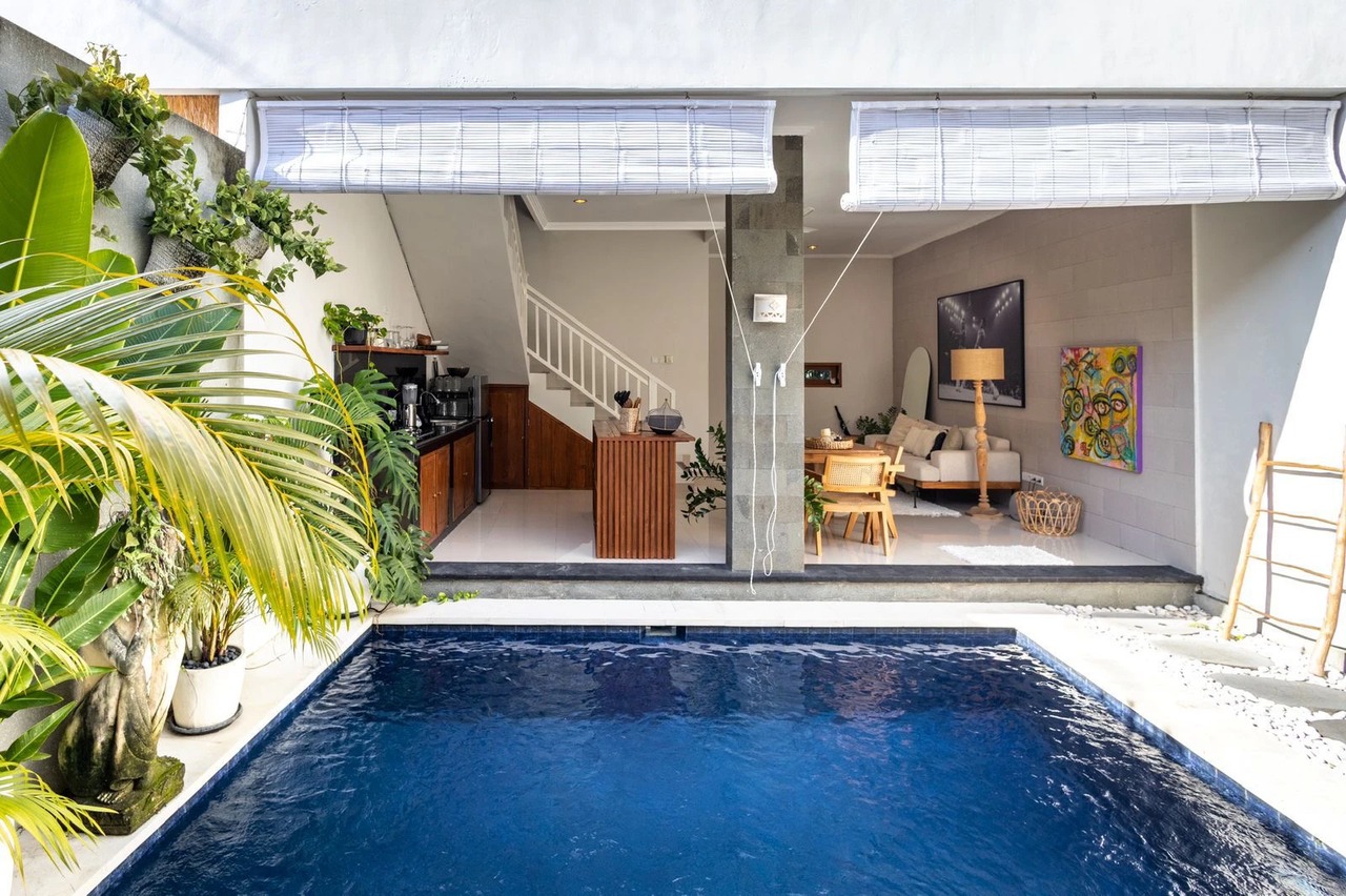 2br villa for Rent annually in Canggu