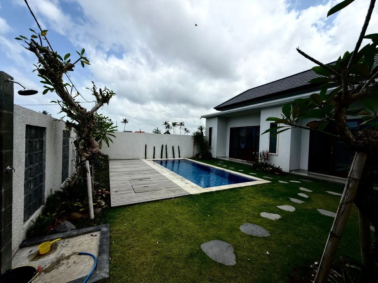 Brand new villa for Rent in munggu