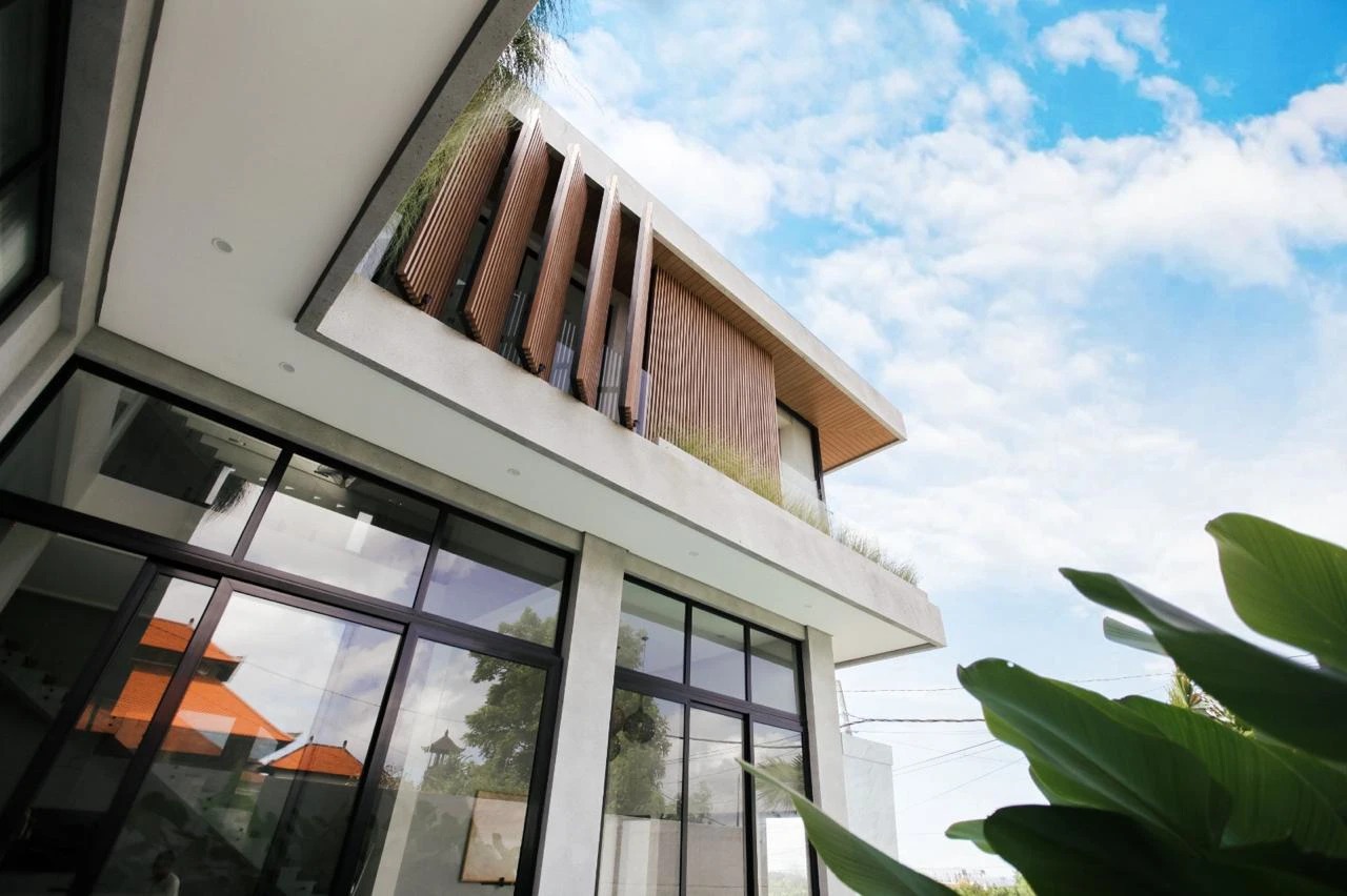 Casa Loma – 3BR Modern Tropical Villa