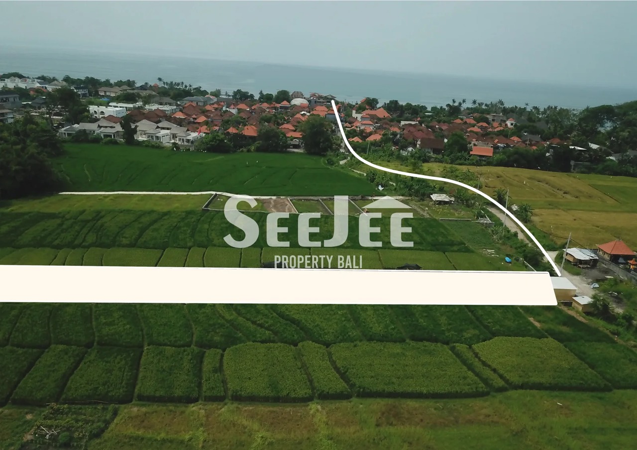 FREEHOLD VILLA IN SESEH