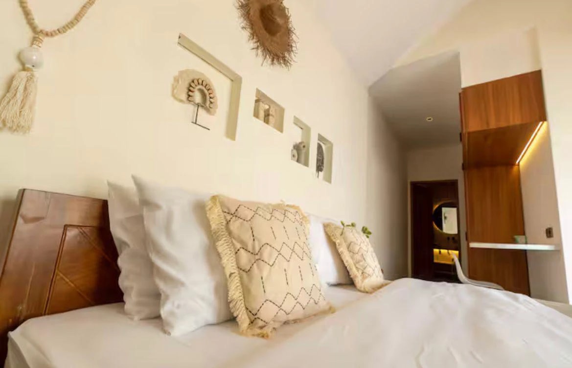 Turnkey 2BR Villa|Next to Omni|High Rent
