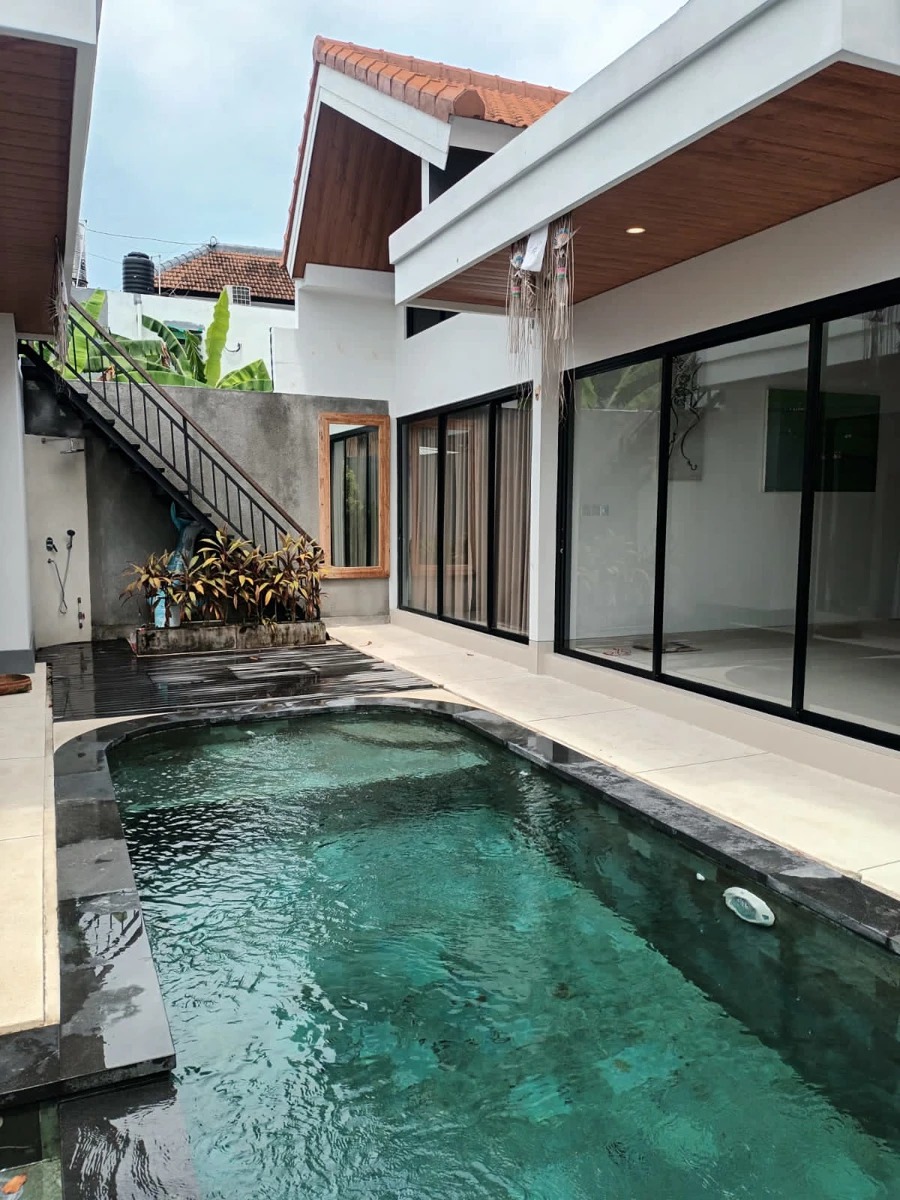 Villa for Annual Rent in Tumbak Bayuh