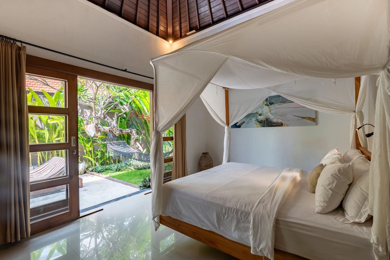 Cozy villa for Rent annually in berawa 