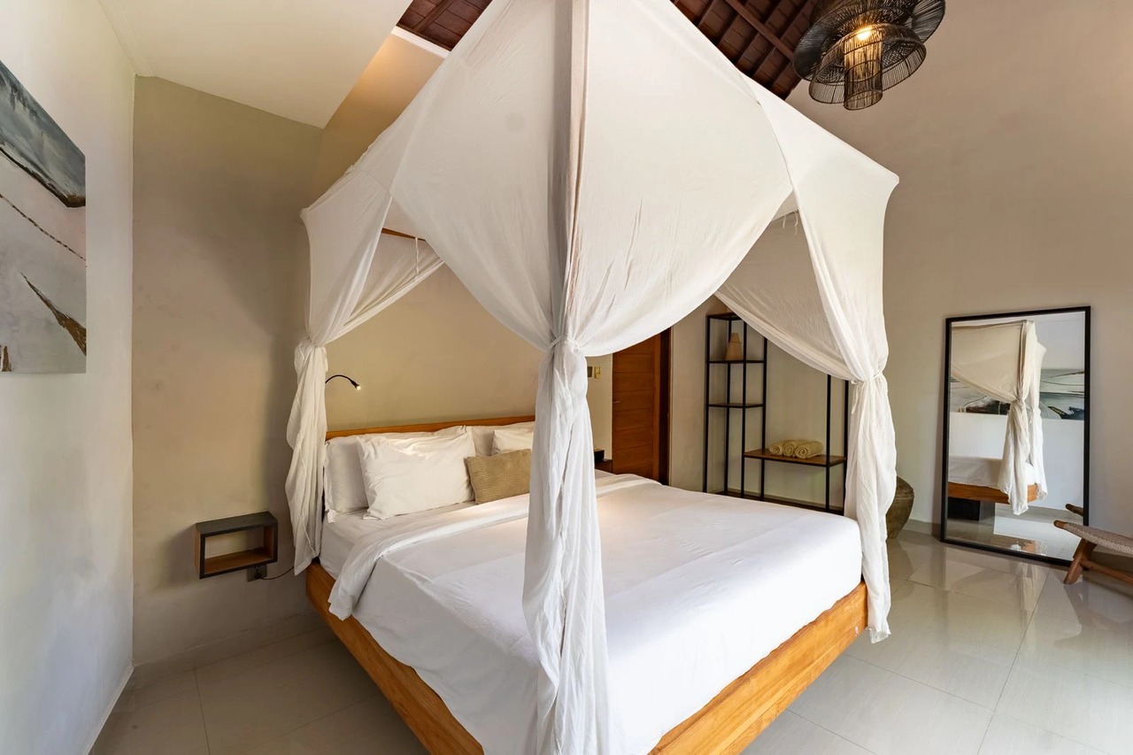 Cozy villa for Rent annually in berawa 