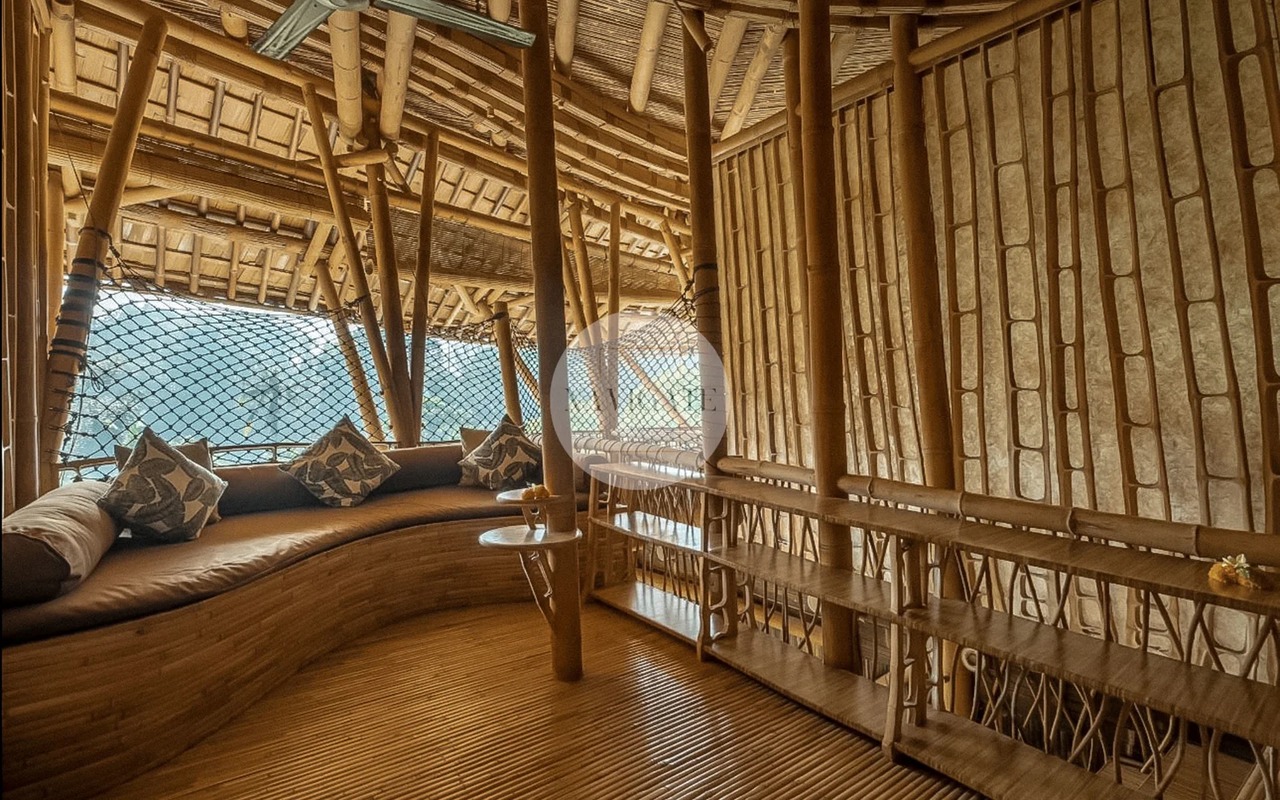 Villa Daun | 3-Br Bamboo River Sibang