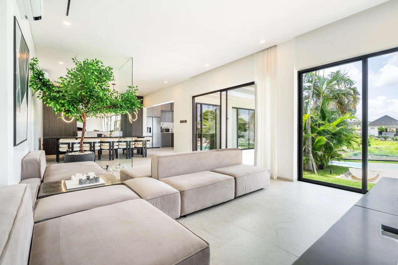 ModernRicefield Villa with Infinity Pool