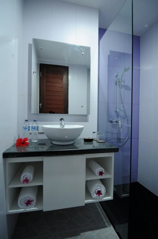 🌴 MELASA HOUSE LOMBOK (10LB1)