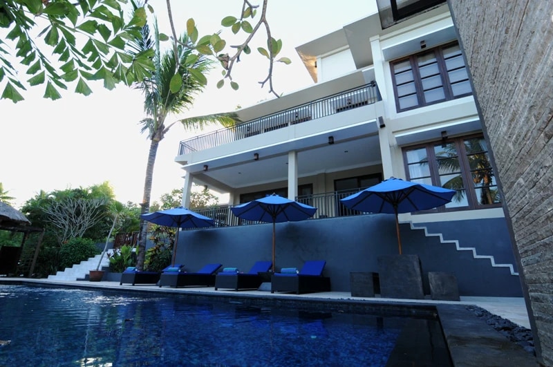 🌴 MELASA HOUSE LOMBOK (10LB1)