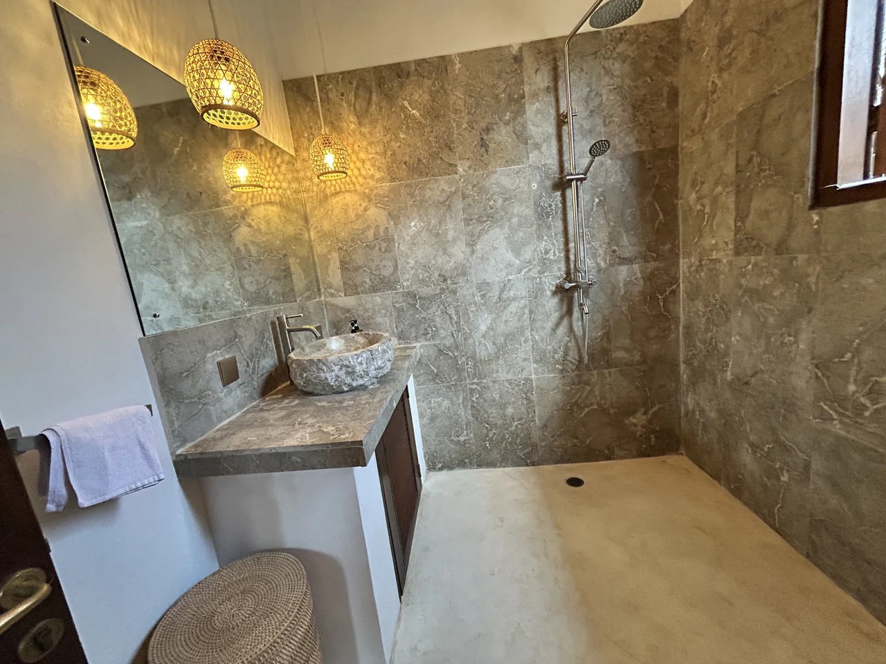 Minimalist Studio Apartment w/ Pool