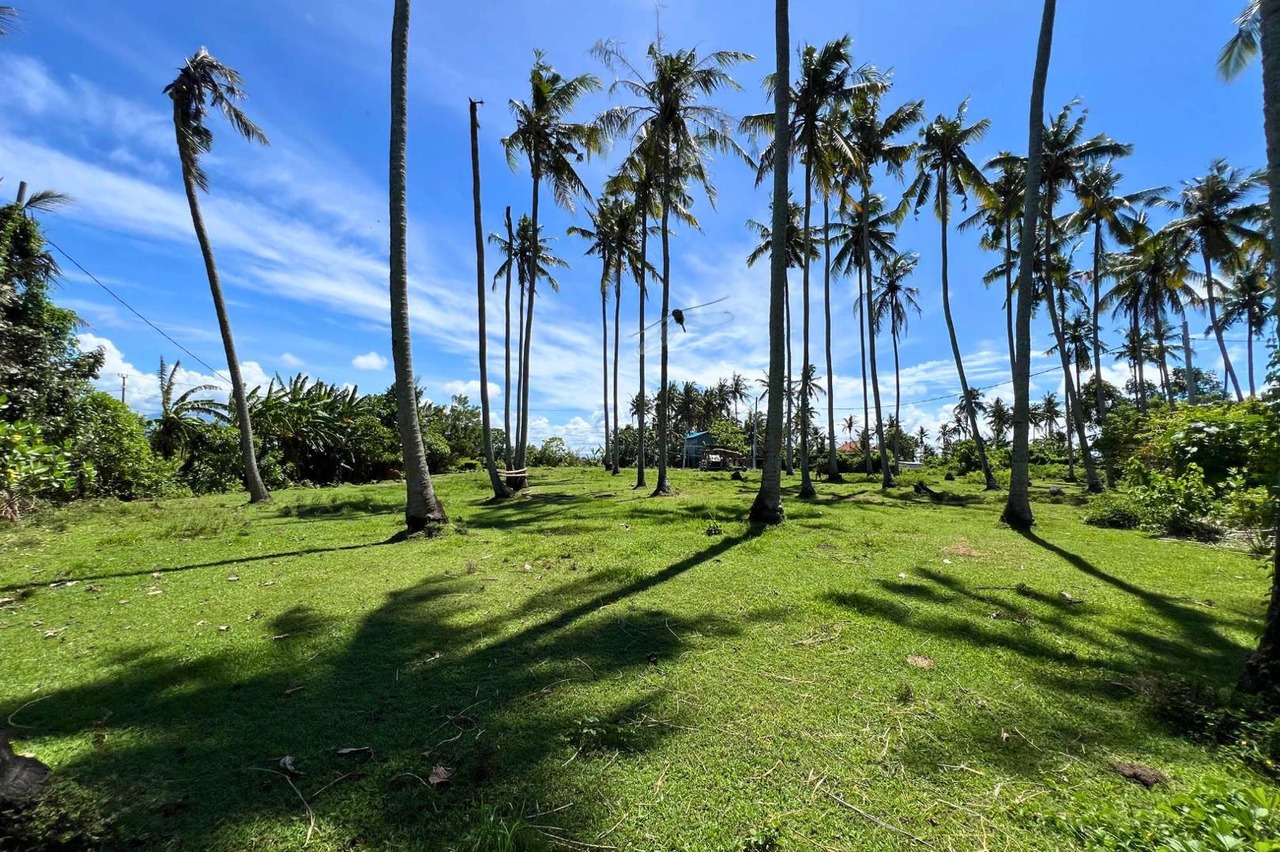 Great Location! 780 sqm Near Beach