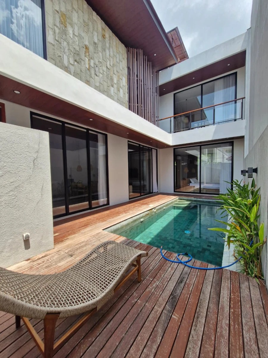 Modern design villa for Rent in parerena