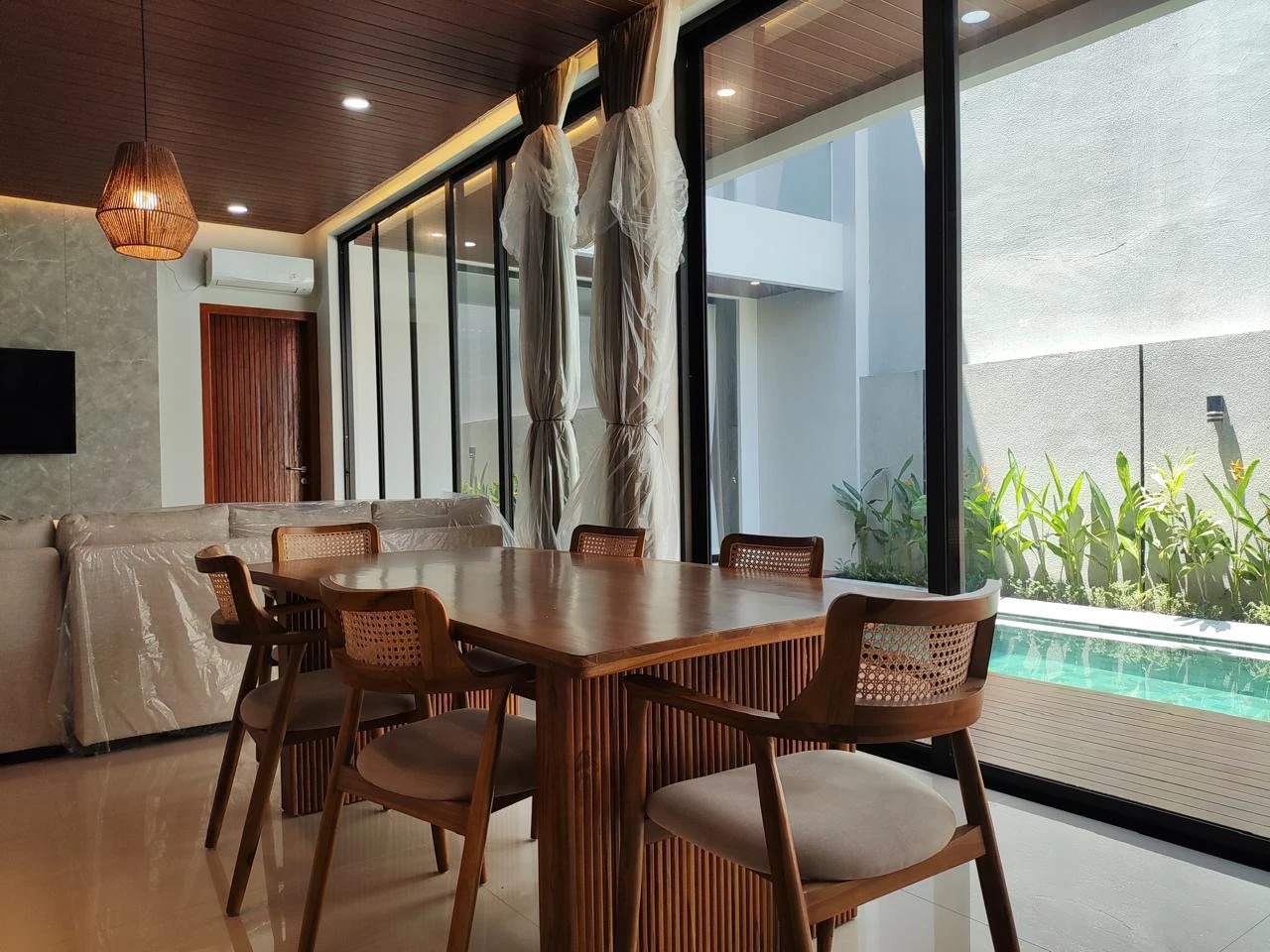 Modern design villa for Rent annually