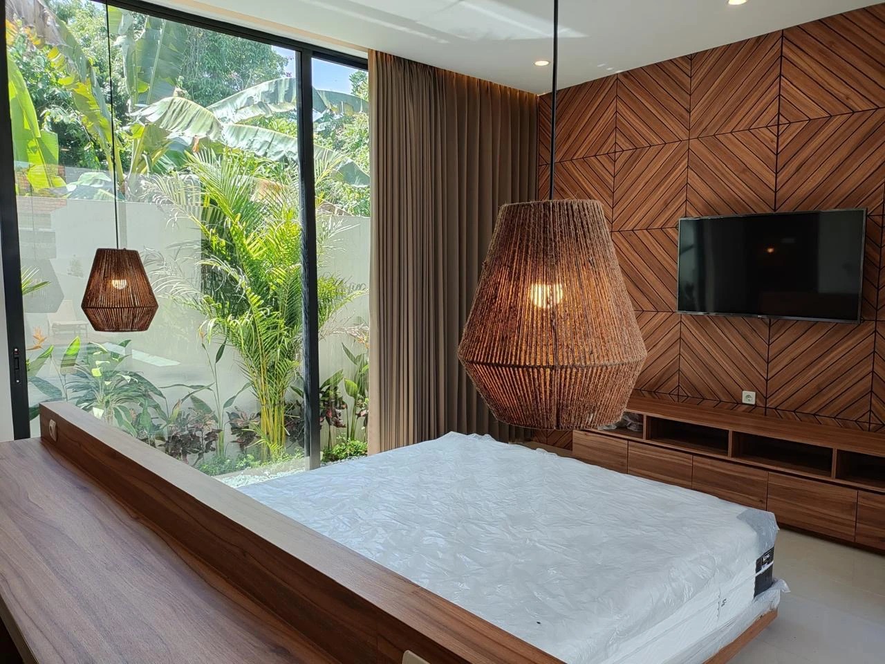 Modern design villa for Rent annually