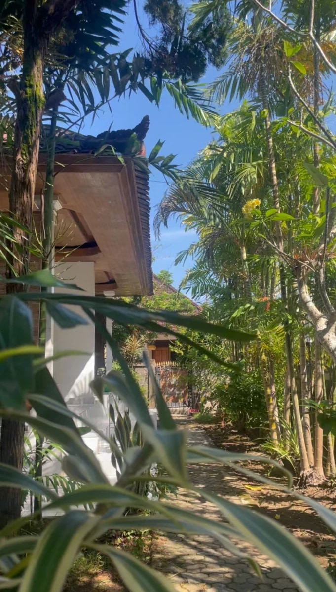 🌴 Semi Long-Term Tiny Home Rental in the Heart of