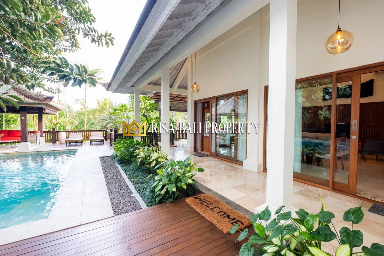 FOR SALE – 6-Bedrooms Luxury Villa in Be