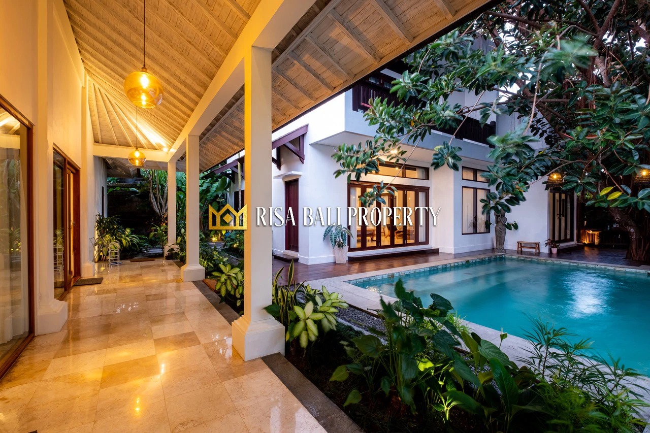 FOR SALE – 6-Bedrooms Luxury Villa in Be