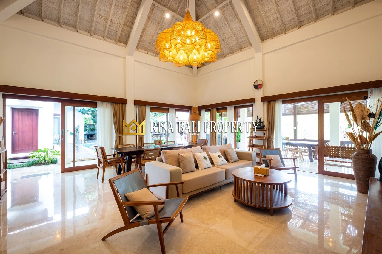 FOR SALE – 6-Bedrooms Luxury Villa in Be