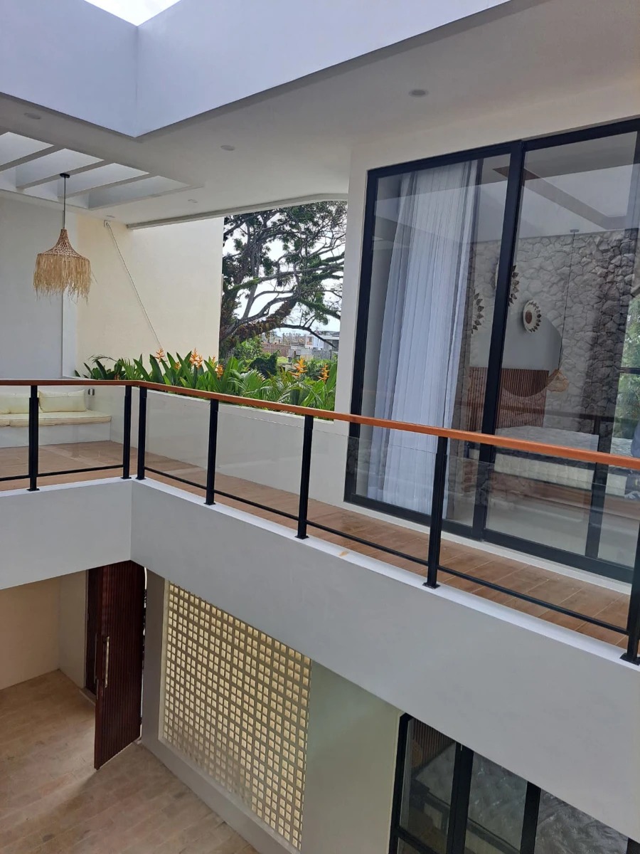 For rent modern design villa in umalas 