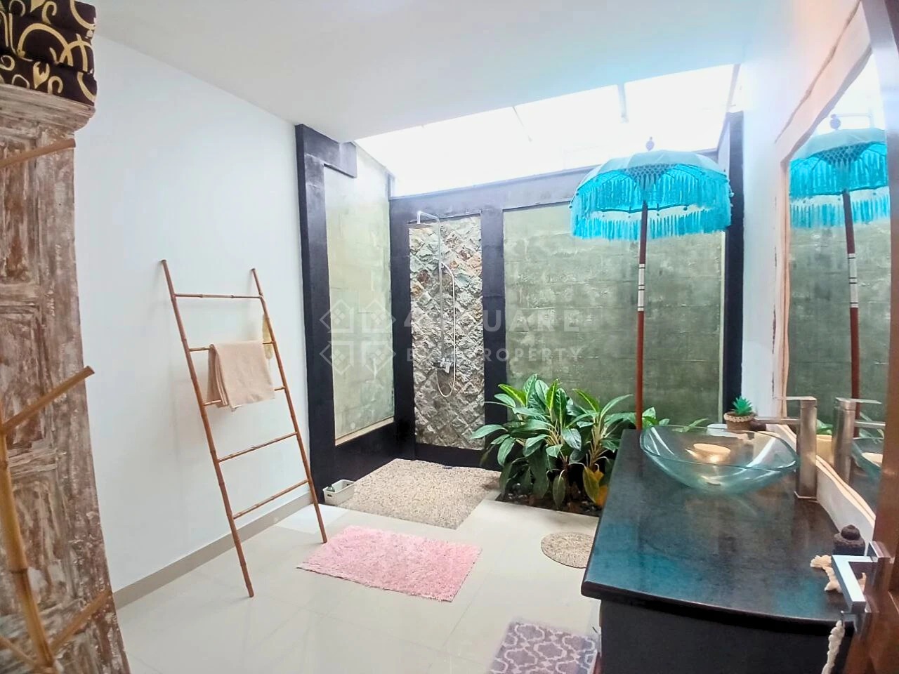 SPACIOUS VILLA 2 BEDROOMS KEROBOKAN