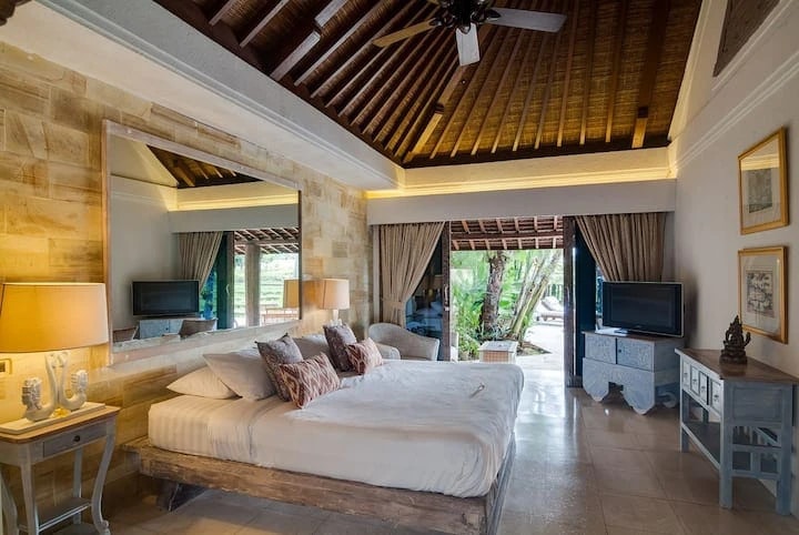 DO 07 - VILLA FOR SALE IN CANGGU BALI