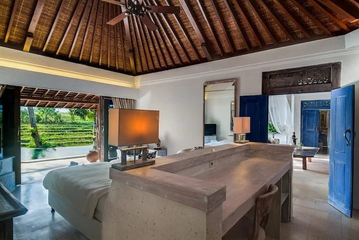 DO 07 - VILLA FOR SALE IN CANGGU BALI
