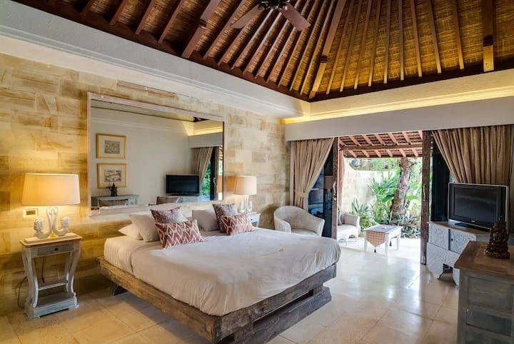 DO 07 - VILLA FOR SALE IN CANGGU BALI