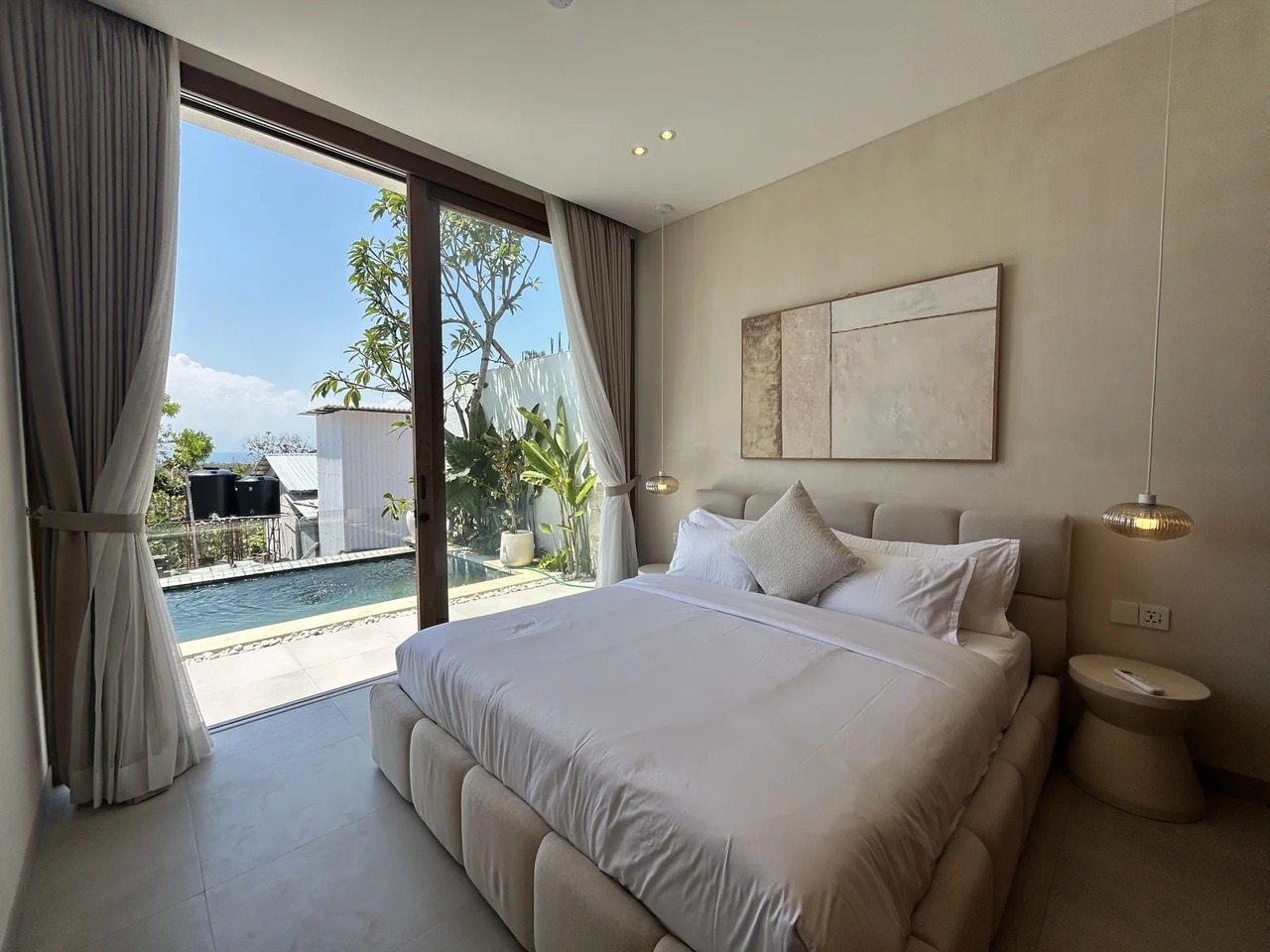 2BR Luxury Leasehold Villa w/ Rooftop