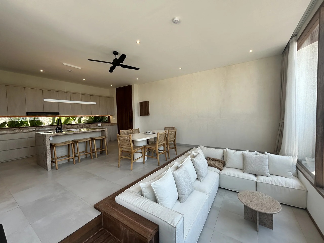 2BR Luxury Leasehold Villa w/ Rooftop