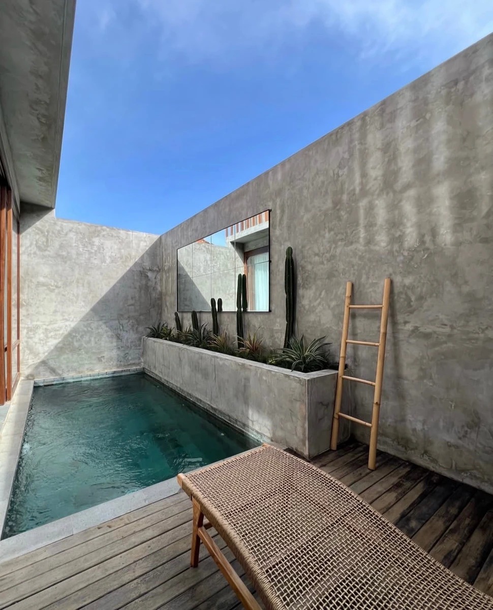 Industrial Villa in Pererenan