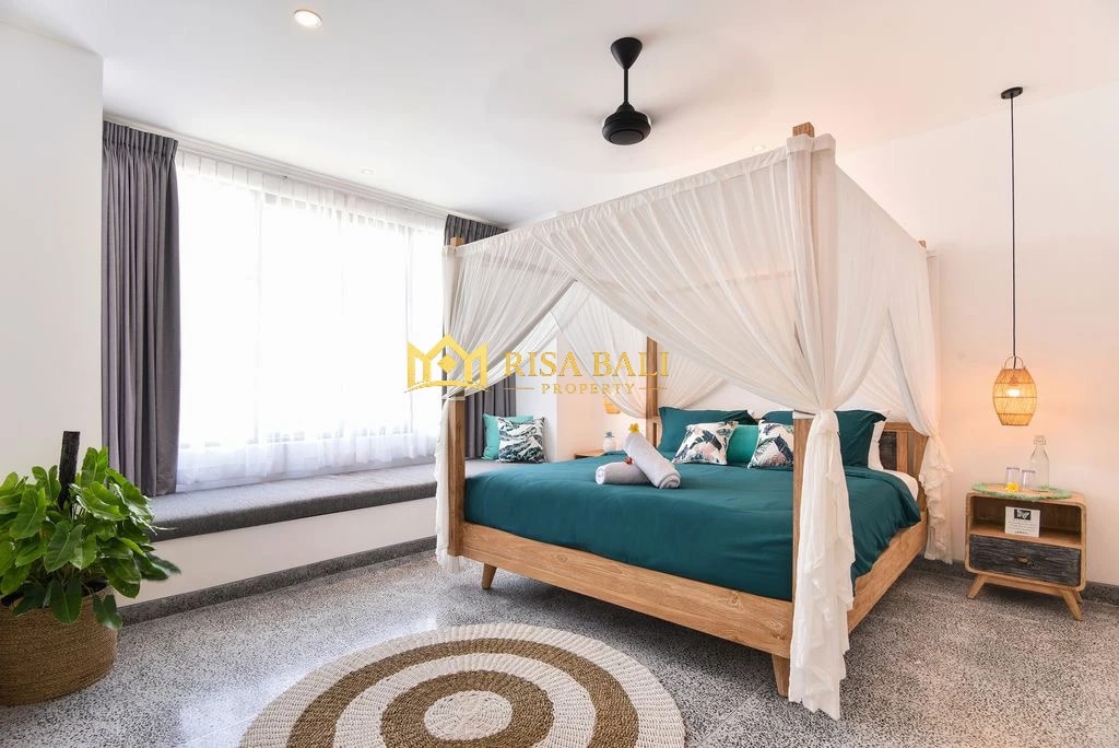 LUXURY 4-BEDROOM VILLA WITH OCEAN VIEWS
