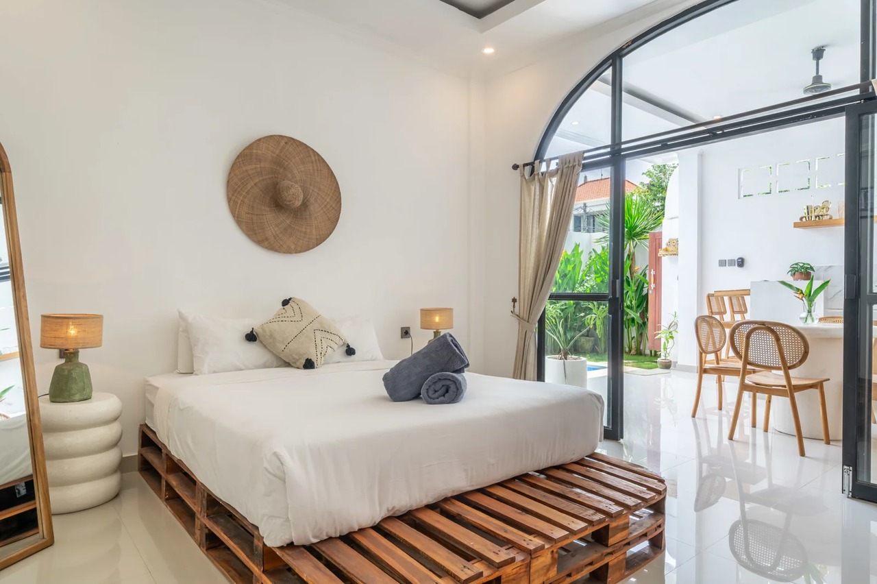 2PR7 | 2BR Villa Luna