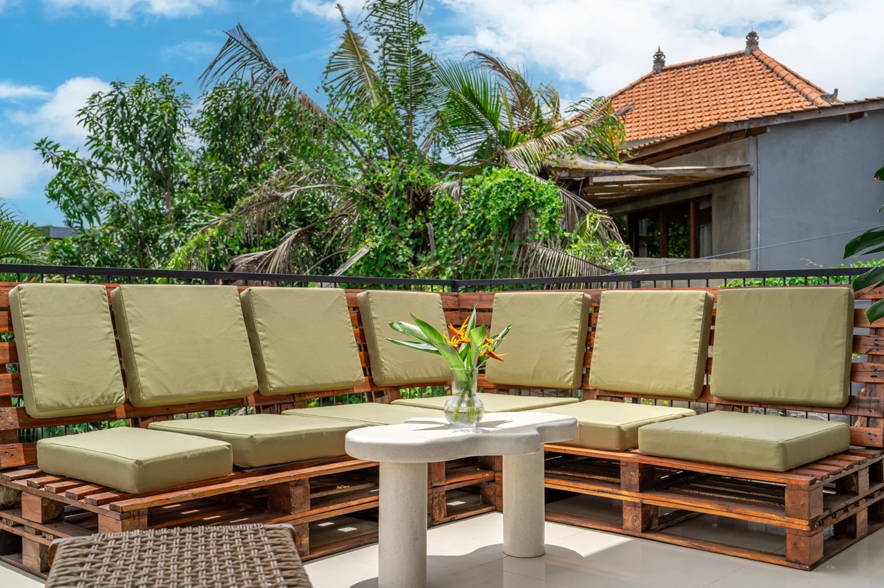 2PR7 | 2BR Villa Luna