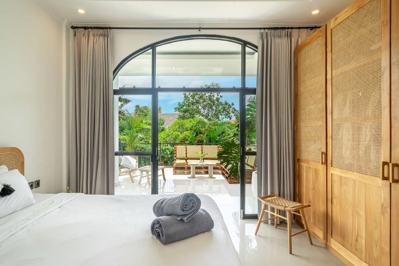 2PR7 | 2BR Villa Luna
