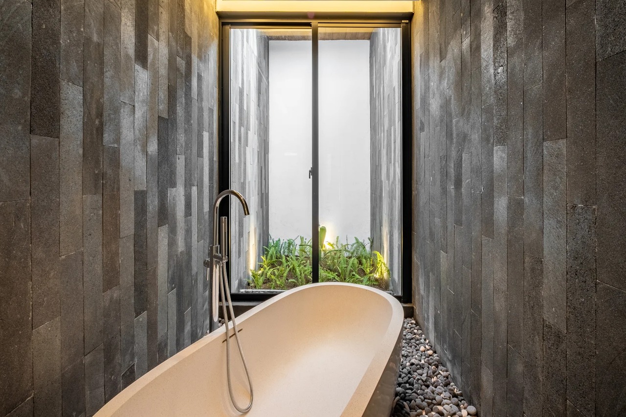 4 bedroom luxury villa in ubud