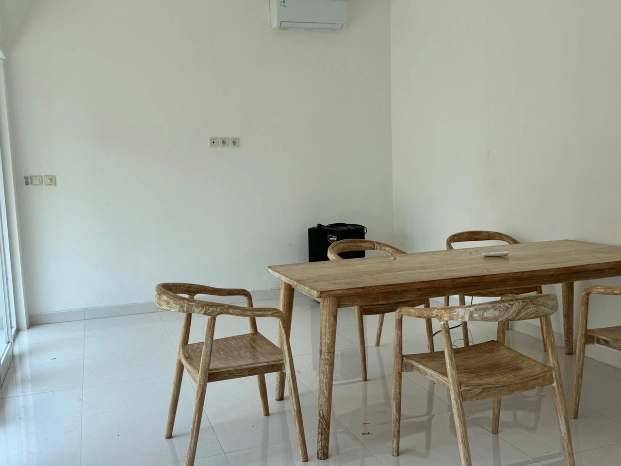 2br villa for Rent in Seseh 