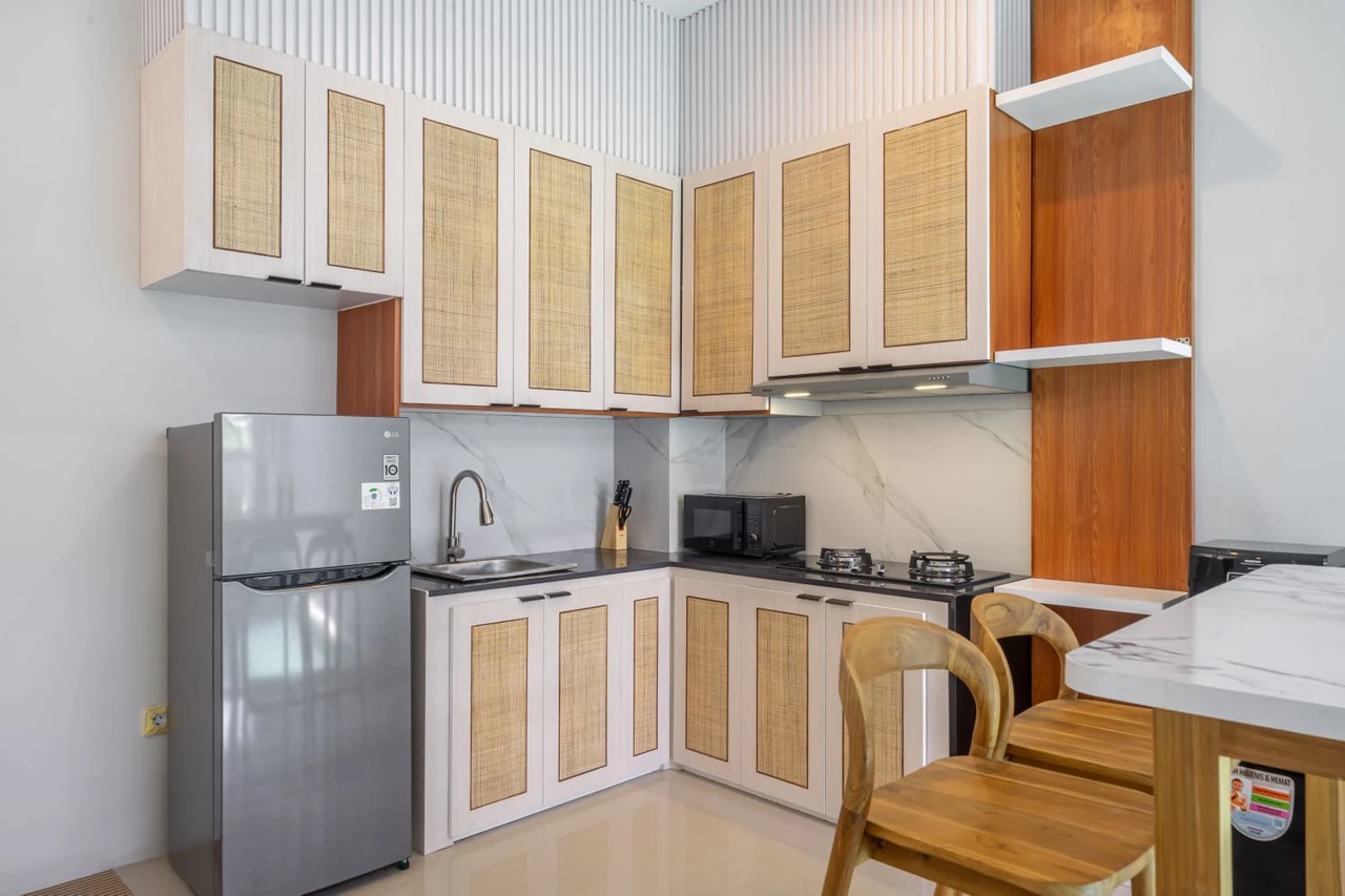 Modern 3-BR Villa in Tranquil Babakan