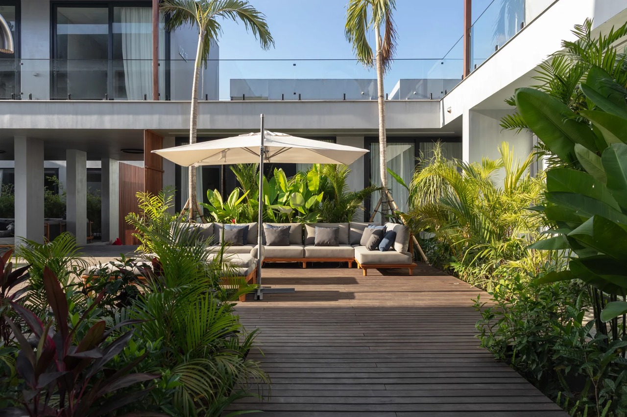 Nuanu 2BR Apt | Pool, Podcast, Nomad