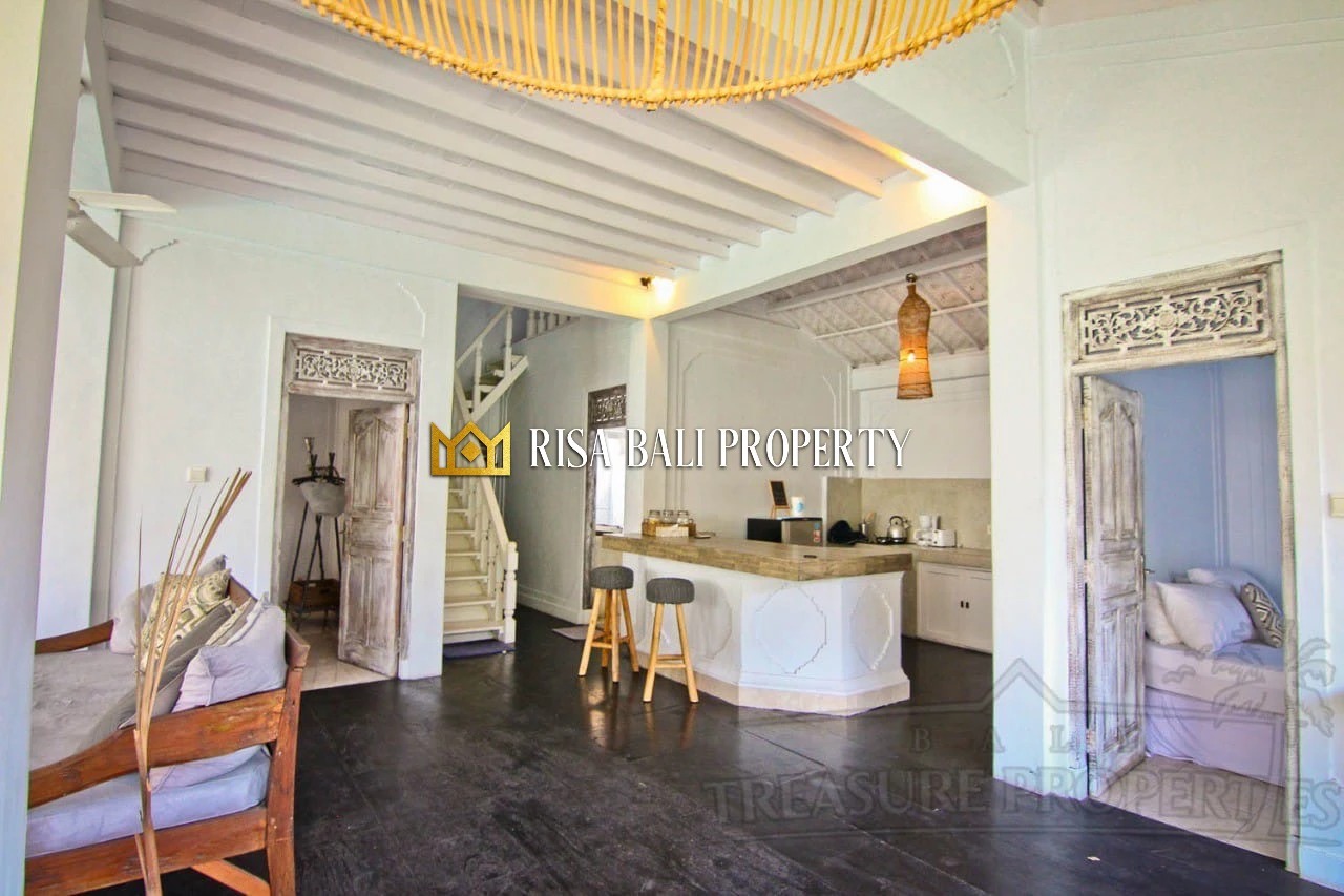 CHARMING 3-BEDROOMS VILLA IN SEMINYAK