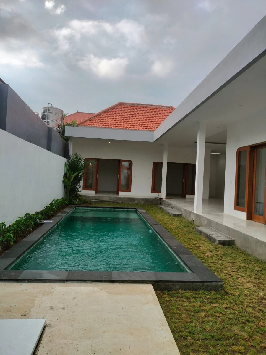 Brand new villa for Rent in jl sempol