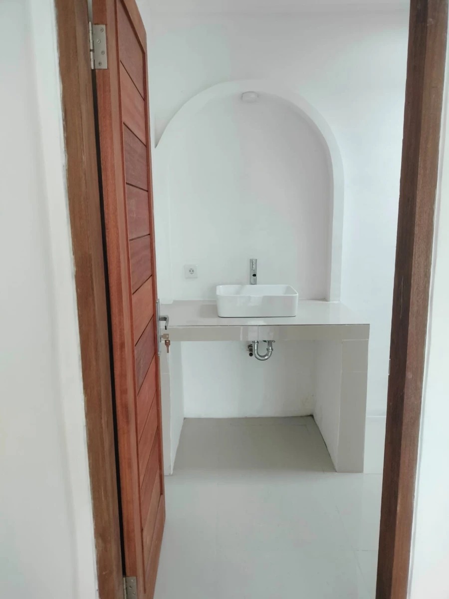 Brand new villa for Rent in jl sempol