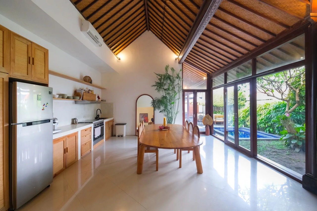 Quiet 3BR Villa w/ Private Pool and West