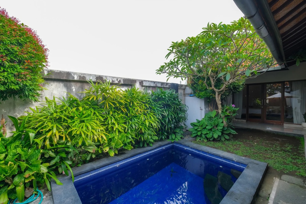 Quiet 3BR Villa w/ Private Pool and West