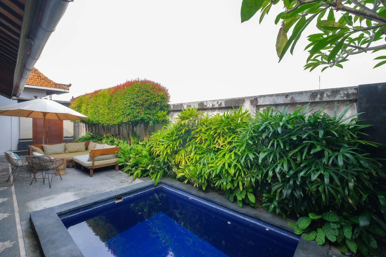 Quiet 3BR Villa w/ Private Pool and West
