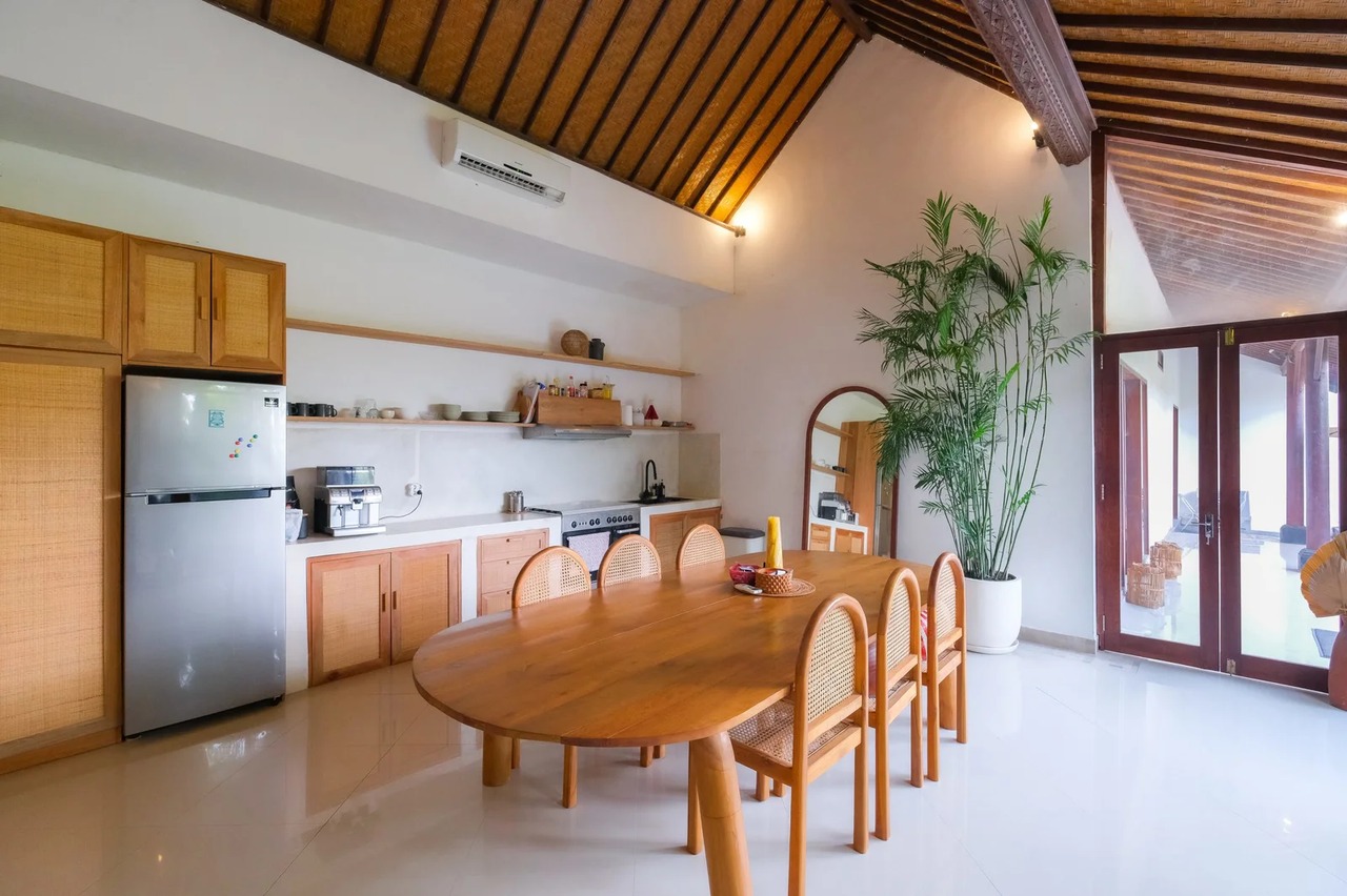 Quiet 3BR Villa w/ Private Pool and West
