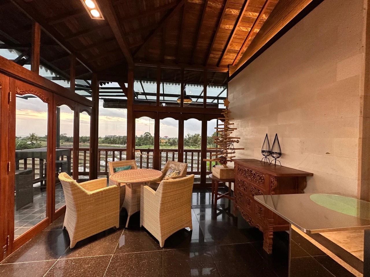 Stunning 3BR Villa with Rice Fields View