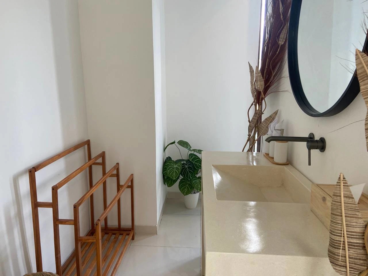2 BEDROOM VILLA IN KEROBOKAN, IDR 28 MIL