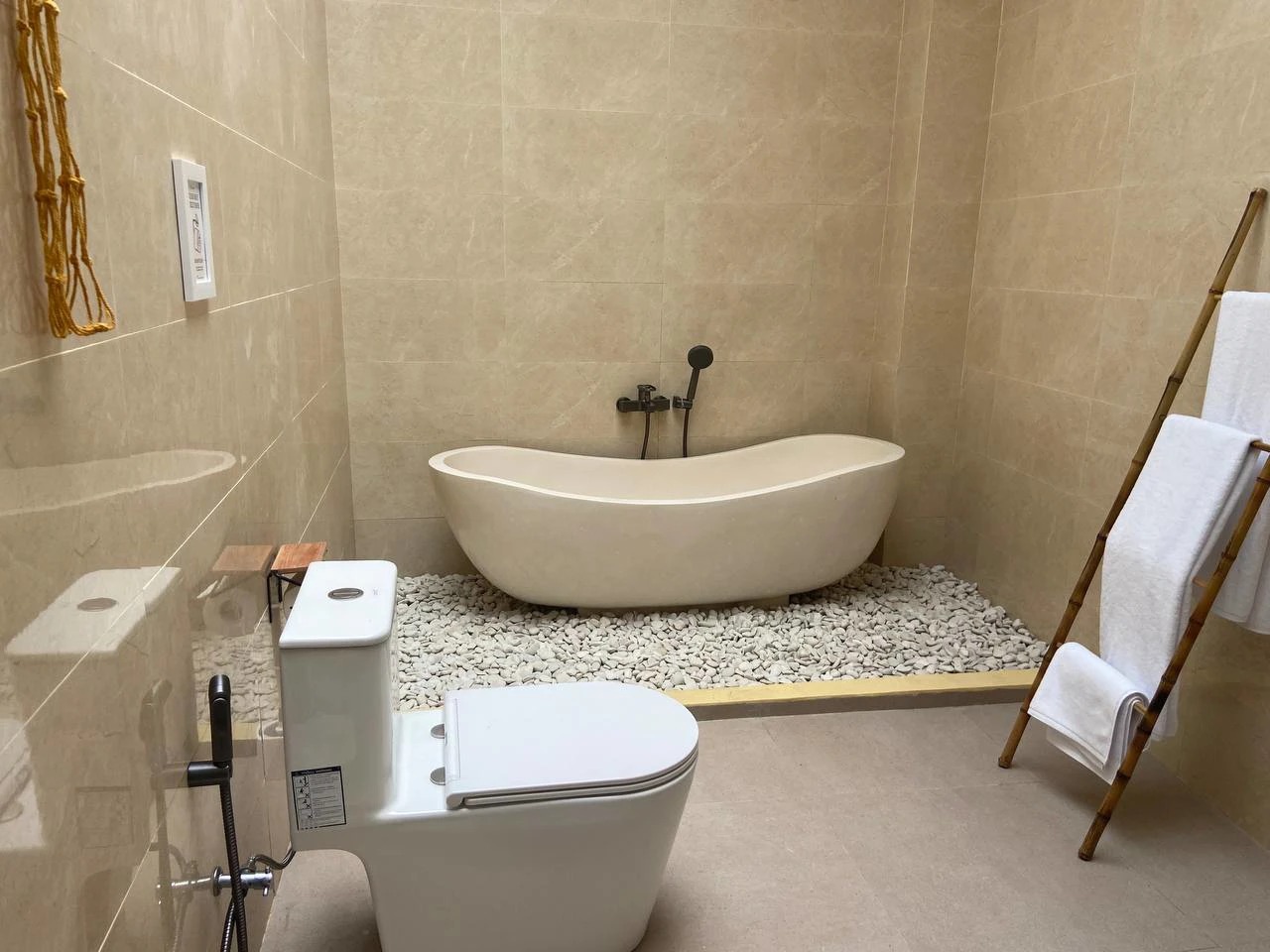 2 BEDROOM VILLA IN KEROBOKAN, IDR 28 MIL