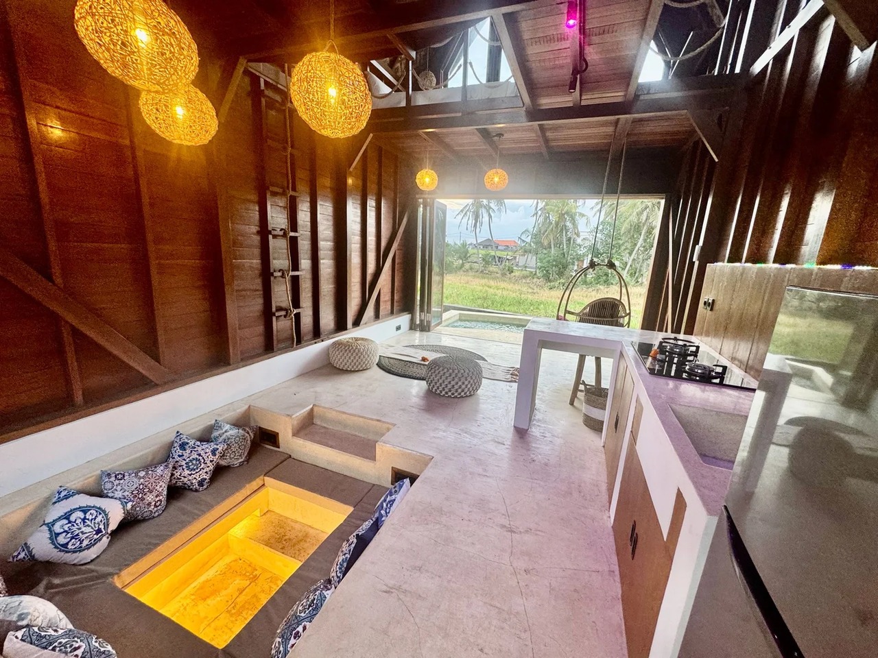 Treehouse-Style 1BR Nature Villa w/ Pool